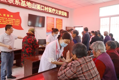 射洪市知聯(lián)會(huì)開(kāi)展紅五月社會(huì)服務(wù)活動(dòng)，以專業(yè)力量助力社會(huì)經(jīng)濟(jì)咨詢